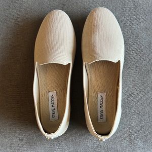 Steven Madden Sabin Flats